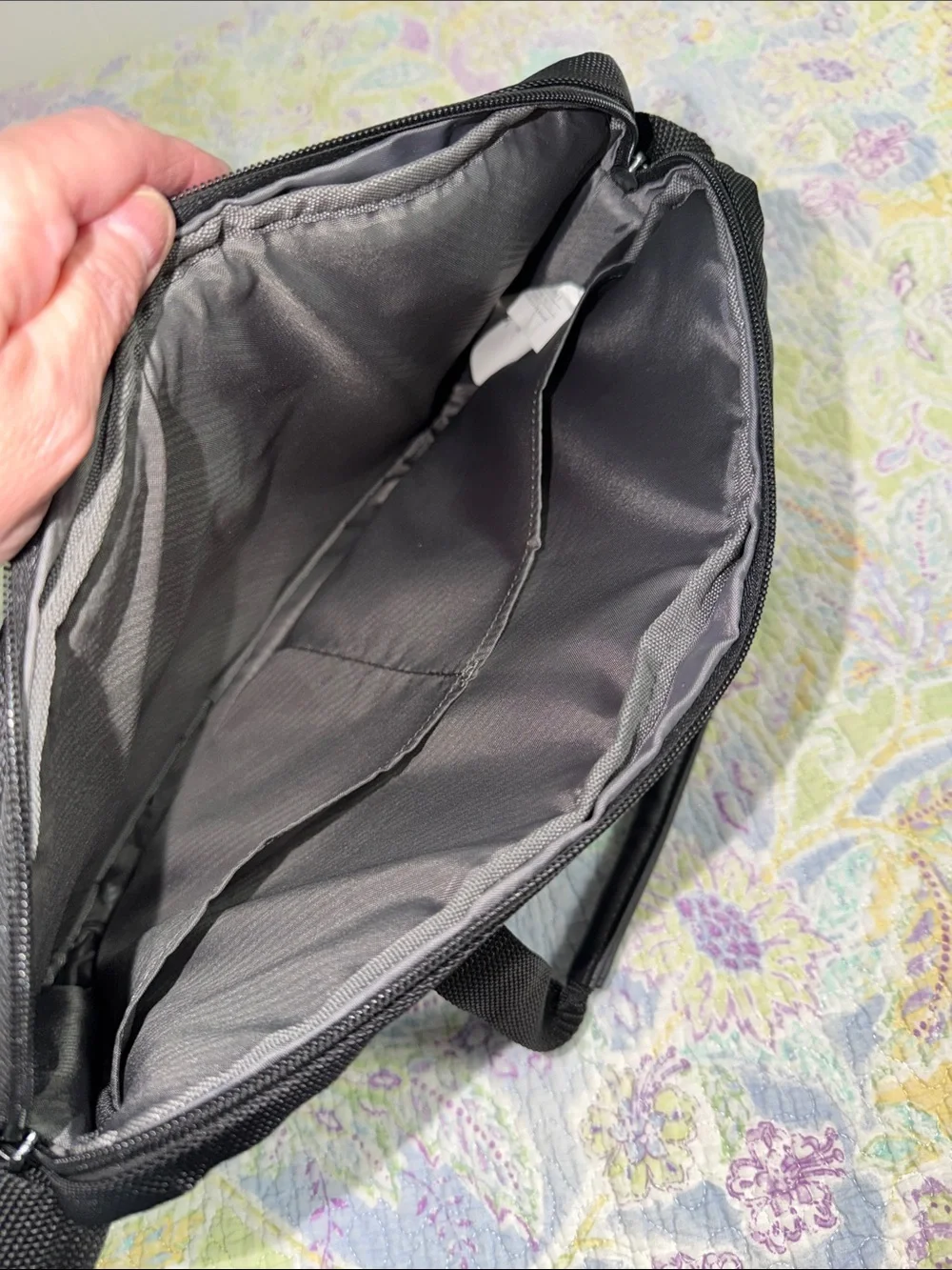 SAMSONITE Black Tablet case/Bag SIX POCKETS padded adjustable shoulder strap